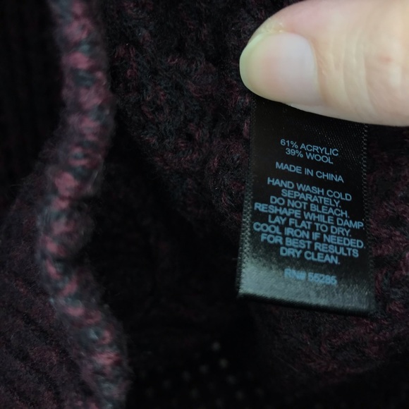 Express ~ Open knit cable sweater - Picture 7 of 8